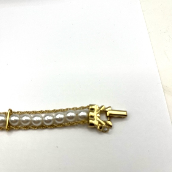 Vintage Bracelet Goldette NY Pearl & Gold Chain Bracelet Gold Tone safety clasp - Picture 7 of 12
